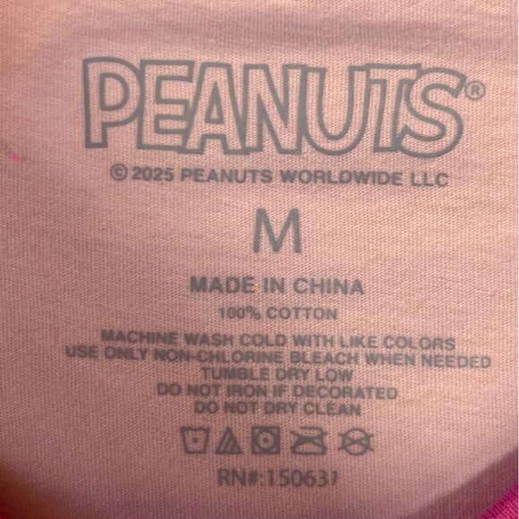 Peanuts Snoopy Tshirt Womens Medium Pink New WOT Fruit Market California - Picture 6 of 6